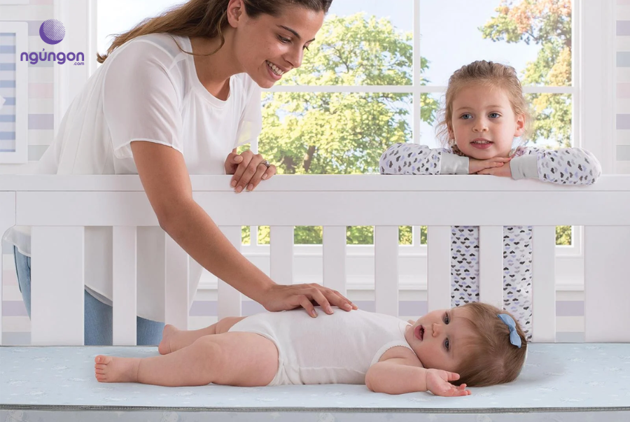 Những điều cần biết khi lựa chọn đệm cũi cho bé
